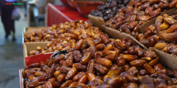 ঢাকার বাদামতলী খেজুরের বাজার